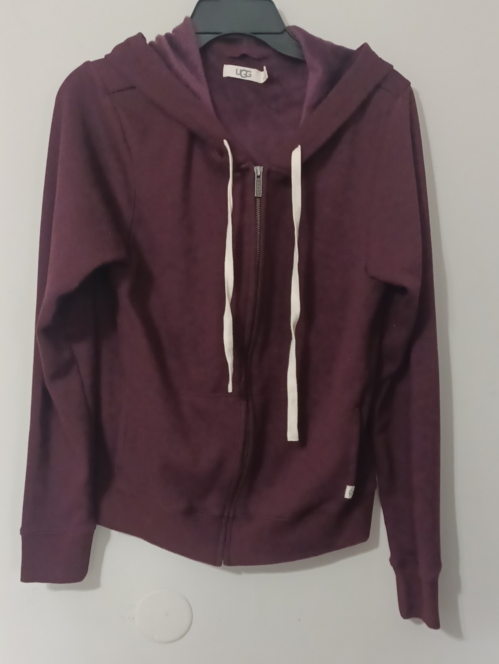 UGG Women's Purple Zip Up Hoddie. NWOT. Size L